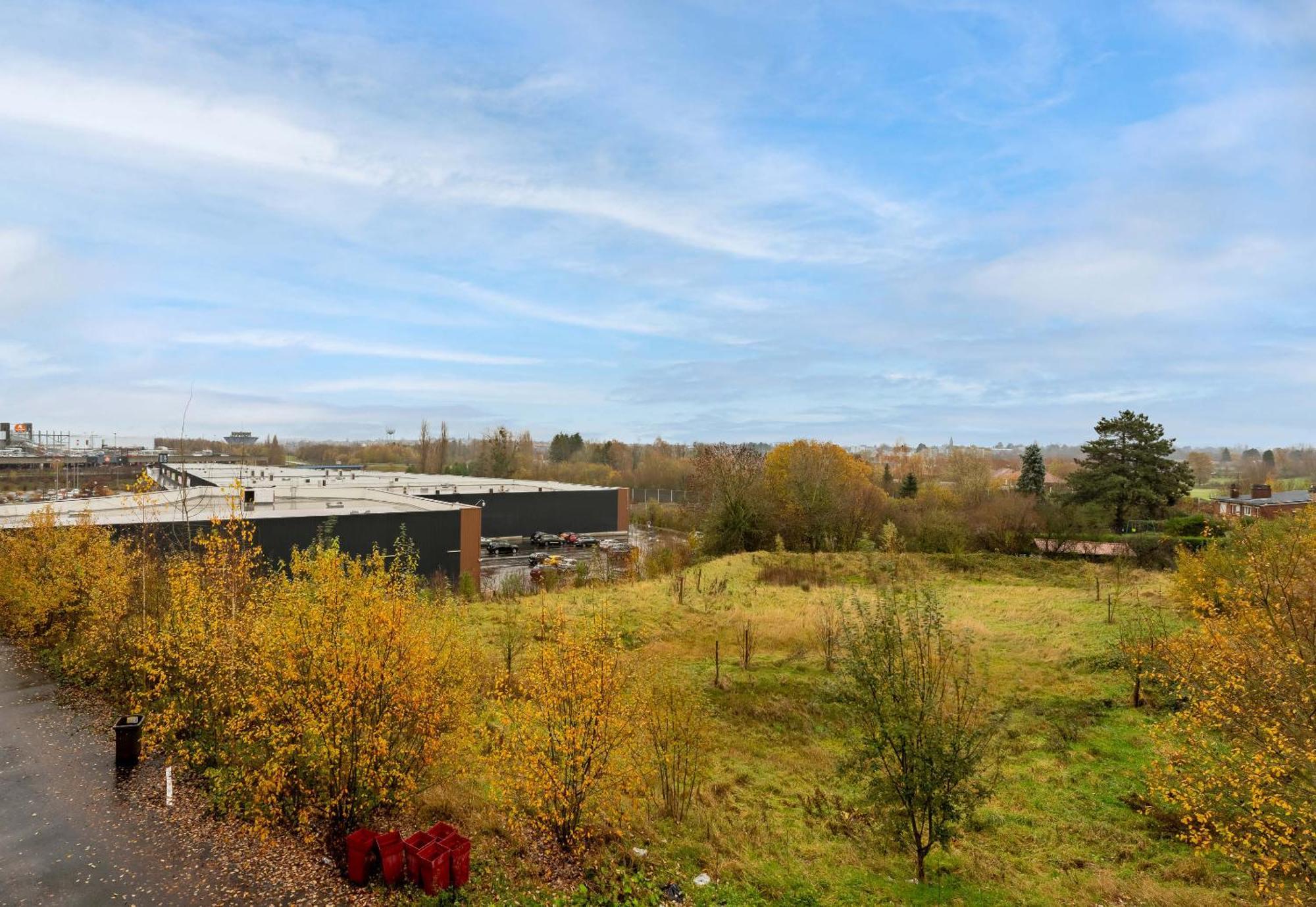 B&B Hotel Maubeuge-Louvroil Bagian luar foto